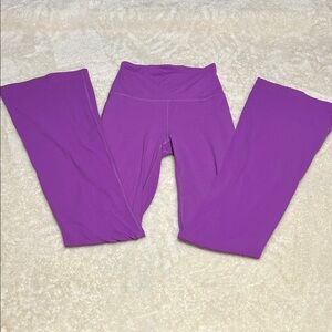 Lululemon Groove Nulu Super-High-Rise Flared Pant sz 2 Purple